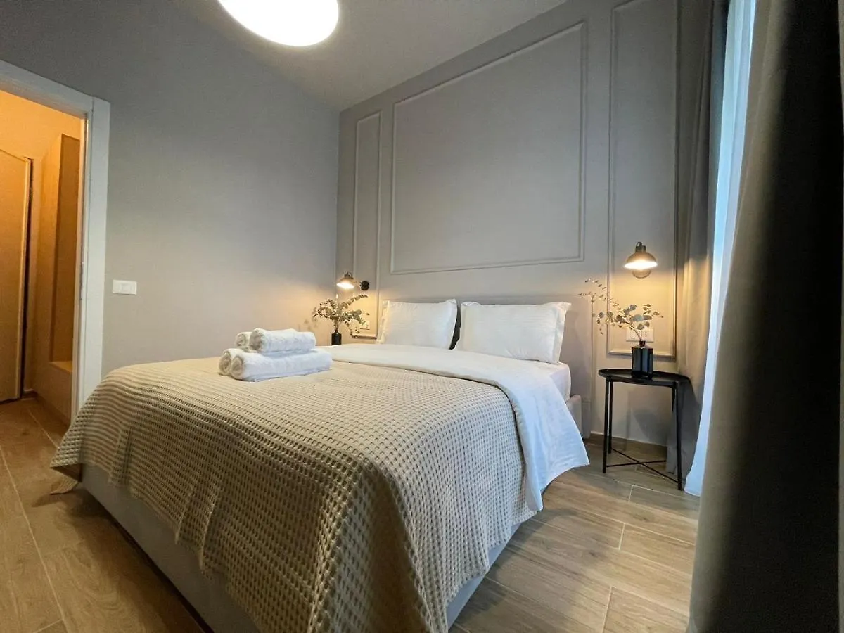 Square 21 Apartments Tirana